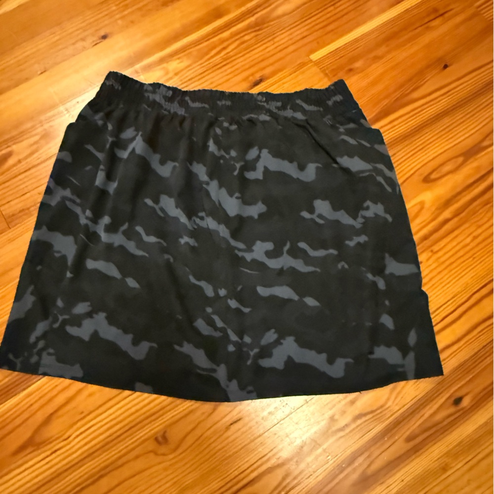 Active skort